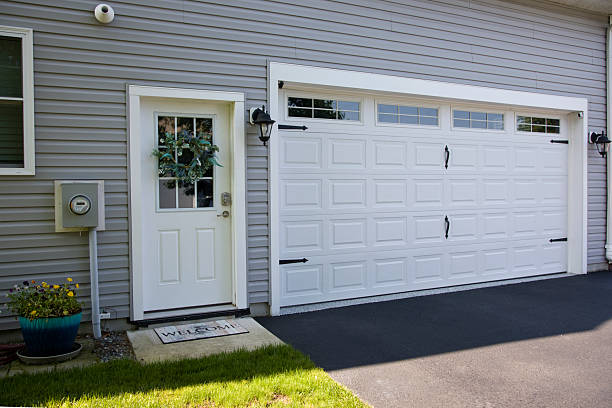 24/7 Emergency Garage Door Panel Replacement experts in St. Augustine Shores, FL